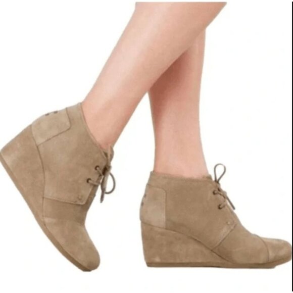 Toms Womens Ankle Booties Desert Wedge Heel Lace Up Boots Suede Taupe Tan Sz 8 - Picture 15 of 15